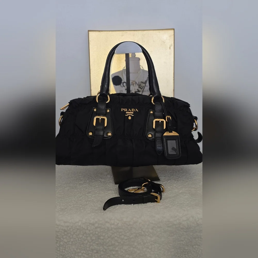 PRADA BLACK NYLON GAUFRE GATHERED TESSUTO ZIPPED SHOULDER BAG 2 Ways - Picture 1 of 17